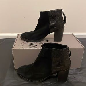 Leather/suede boots